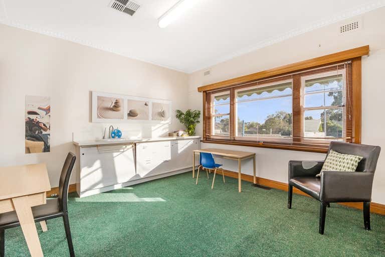 303 Springvale Road Forest Hill VIC 3131 - Image 4