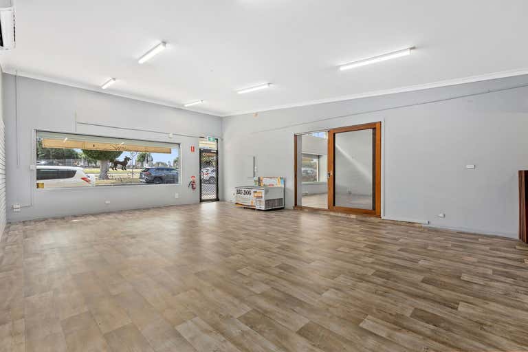 Shops 1 &/136 Ormond Road, East Geelong, VIC 3219 Shop & Retail