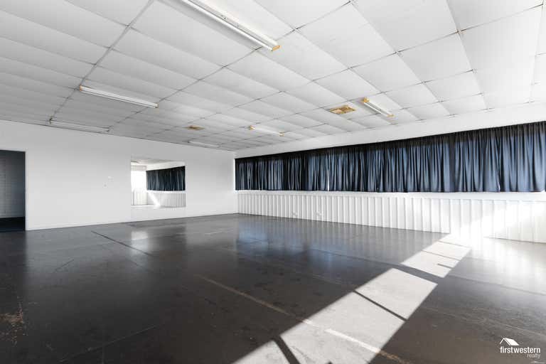 11/14 Dellamarta Road Wangara WA 6065 - Image 3