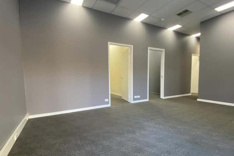 Unit  4, 6 Montford Crescent Lyneham ACT 2602 - Image 3