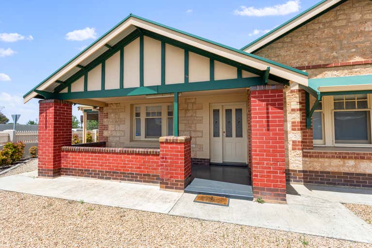 2 Sandergrove Road Strathalbyn SA 5255 - Image 2