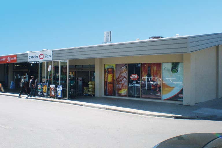 IGA / Plus Liquor, 115 Anzac Avenue Seymour VIC 3660 - Image 1