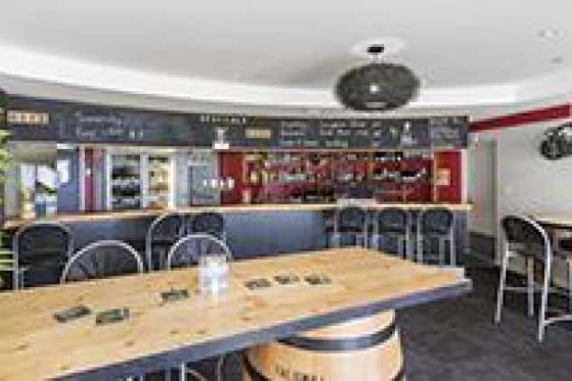 Beach House Cafe Bar, 16/646 Sandy Bay Road Sandy Bay TAS 7005 - Image 2