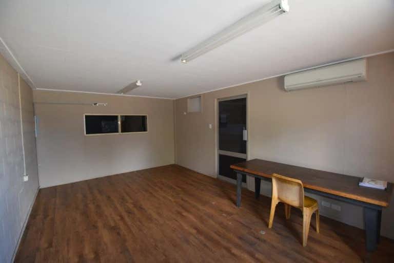 2/2 Whitehouse Street Garbutt QLD 4814 - Image 3