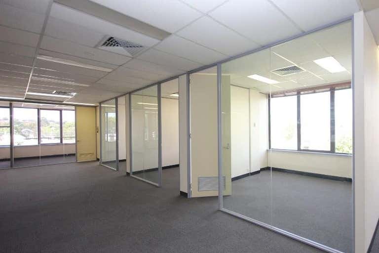 Level 4 Suite 1, 852-858 Glenferrie Road Hawthorn VIC 3122 - Image 4