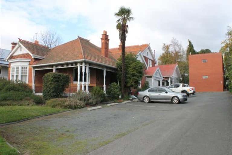 17 Stoke Street New Town TAS 7008 - Image 1