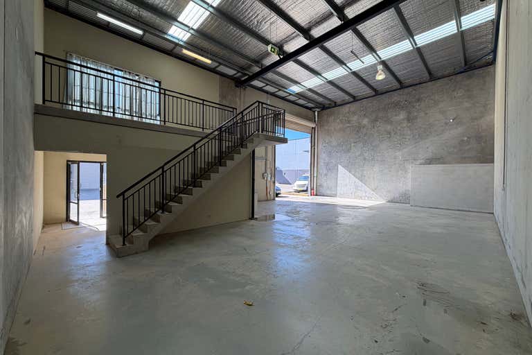 11/3 Dursley Road Yennora NSW 2161 - Image 1