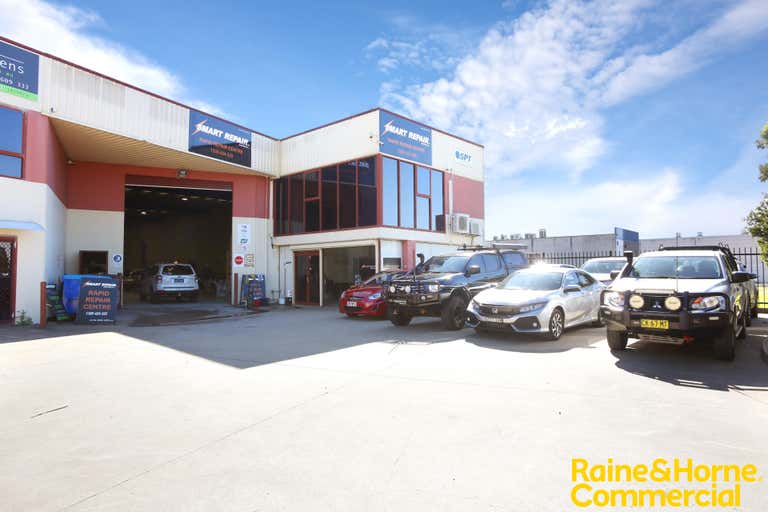 1/18 Stennett Road Ingleburn NSW 2565 - Image 2