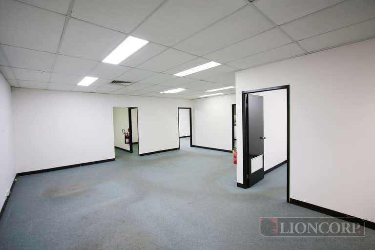 Upper Mount Gravatt QLD 4122 - Image 2