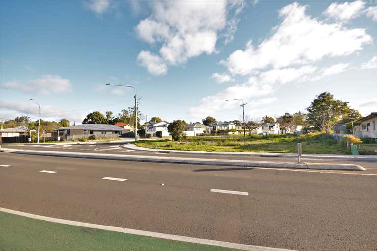 37 Mort Street Newtown QLD 4350 - Image 1