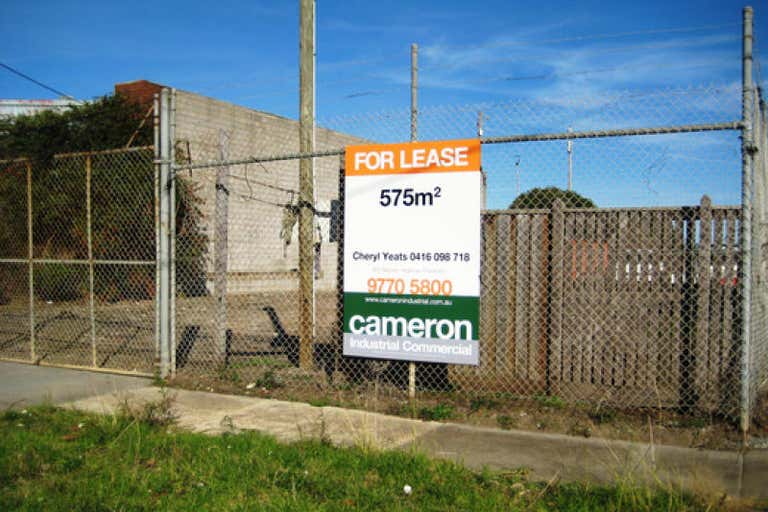 28 Moresby Avenue Seaford VIC 3198 - Image 4