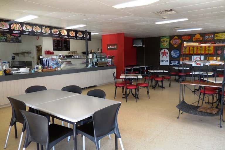 ZANNAS Cafe & Takeaway, 347 Taylor Street Wilsonton QLD 4350 - Image 2