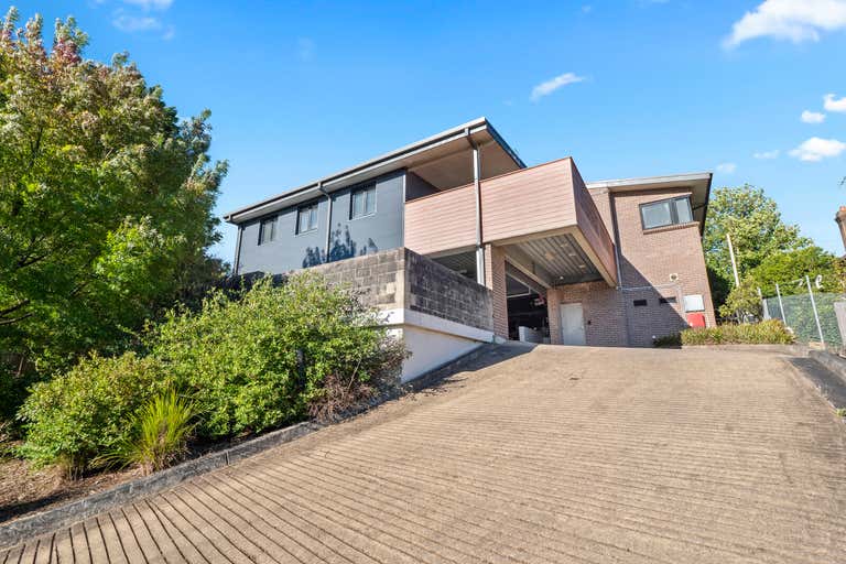 61 Parke Street Katoomba NSW 2780 - Image 2