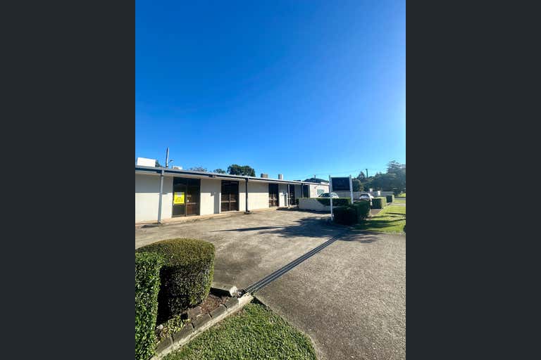 4/18 Pickwick Street Cannon Hill QLD 4170 - Image 2