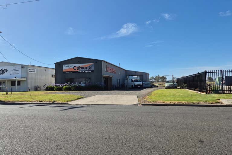 10 Standing Drive Traralgon VIC 3844 - Image 1