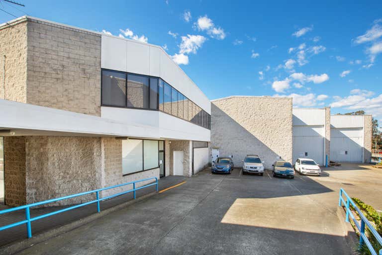 8/6-18 Bridge Road Hornsby NSW 2077 - Image 2