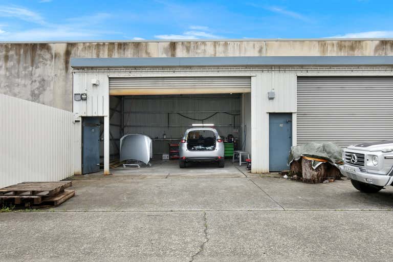 Garages 5 & 6, 106 Gipps Wollongong NSW 2500 - Image 2
