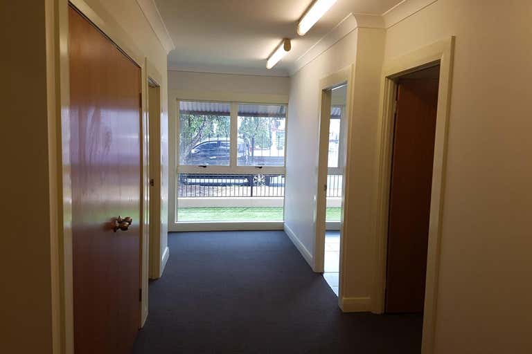 13 Martyn Street Parramatta Park QLD 4870 - Image 2
