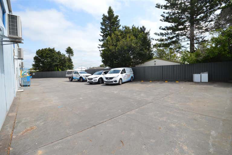 (Unit 1a)/638 Pacific Highway Belmont NSW 2280 - Image 3