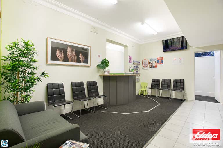 2/405 Crown Street Wollongong NSW 2500 - Image 3