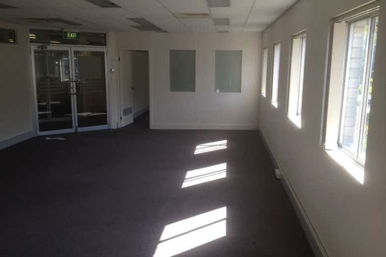 Suite 3 / Level 2, 120 Erina Street Gosford NSW 2250 - Image 4