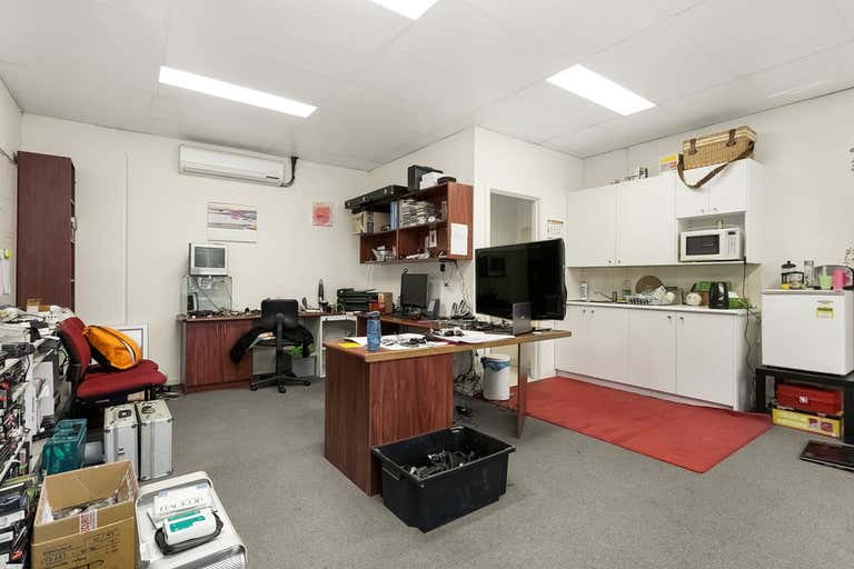 2/8 Simms Road Greensborough VIC 3088 - Image 4