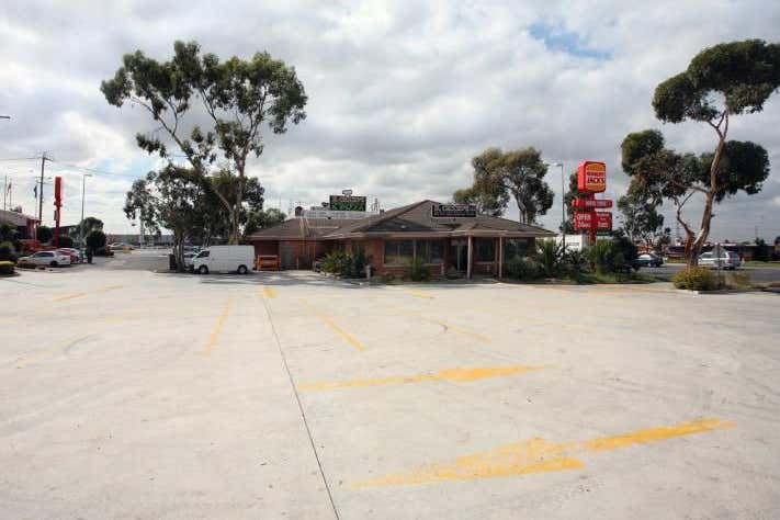 2-10 Corner Camp Road and Hume Hwy Campbellfield VIC 3061 - Image 4