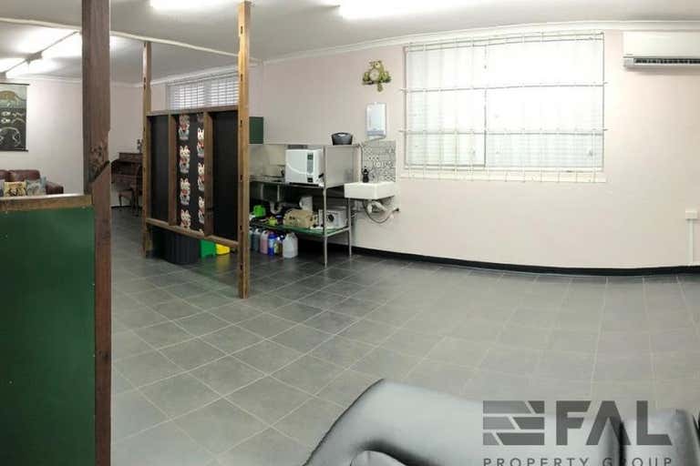 Suite  J, 399 Honour Avenue Graceville QLD 4075 - Image 1