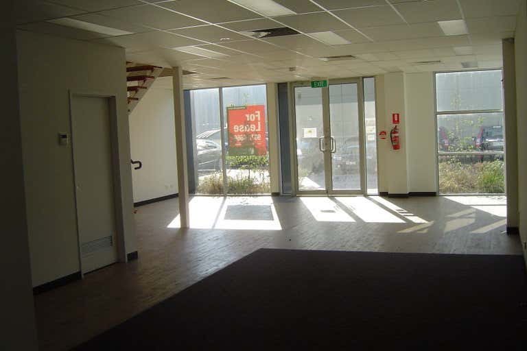 Unit 4, 1 Rocklea Drive Port Melbourne VIC 3207 - Image 3