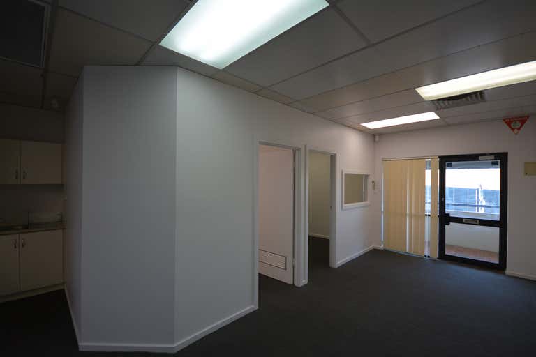 Suite 4 149 Brebner Drive West Lakes SA 5021 - Image 4