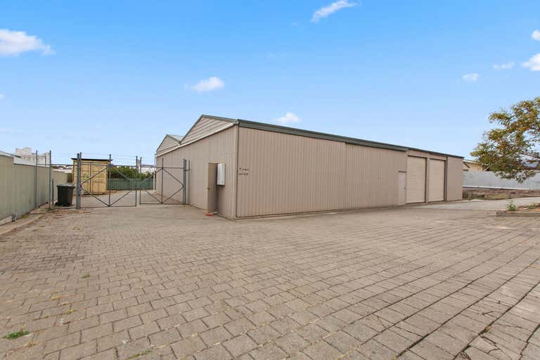 9 Monash Road Port Lincoln SA 5606 - Image 2