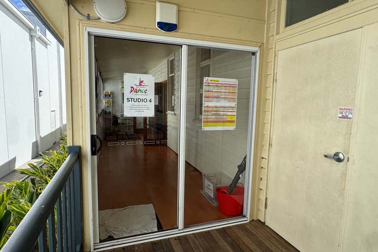 1/62 Simpson Street Beerwah QLD 4519 - Image 4