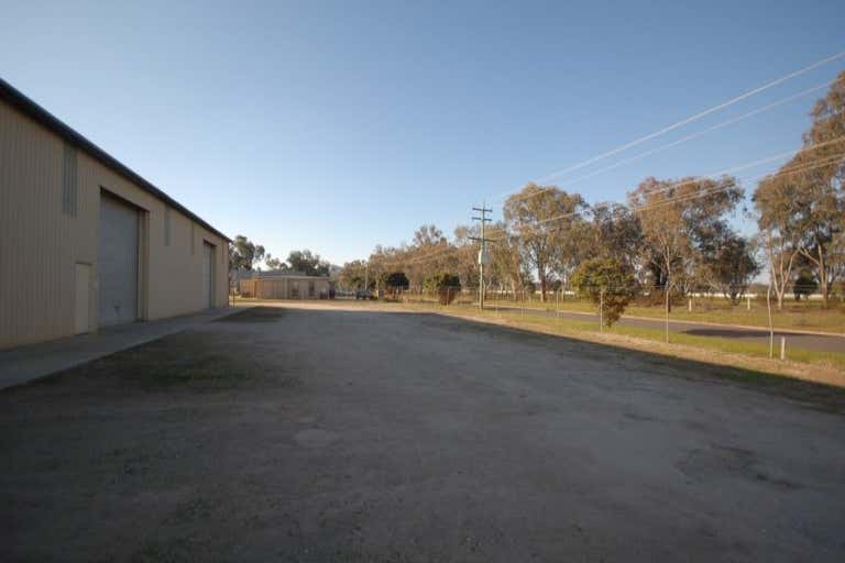 48 Fallon Street Albury NSW 2640 - Image 3