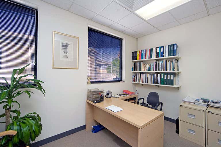 6 / 72-78 Carrington Street Adelaide SA 5000 - Image 3