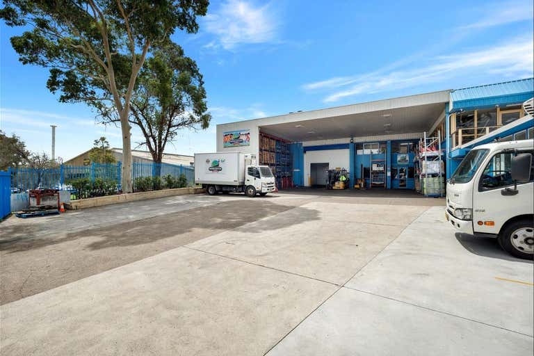 32 Amax Avenue Girraween NSW 2145 - Image 2