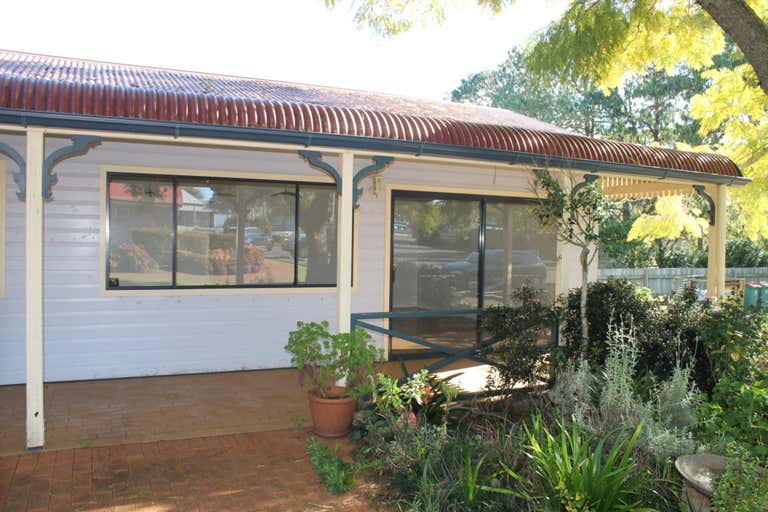 Suite 7, 10476 New England Highway Highfields QLD 4352 - Image 1