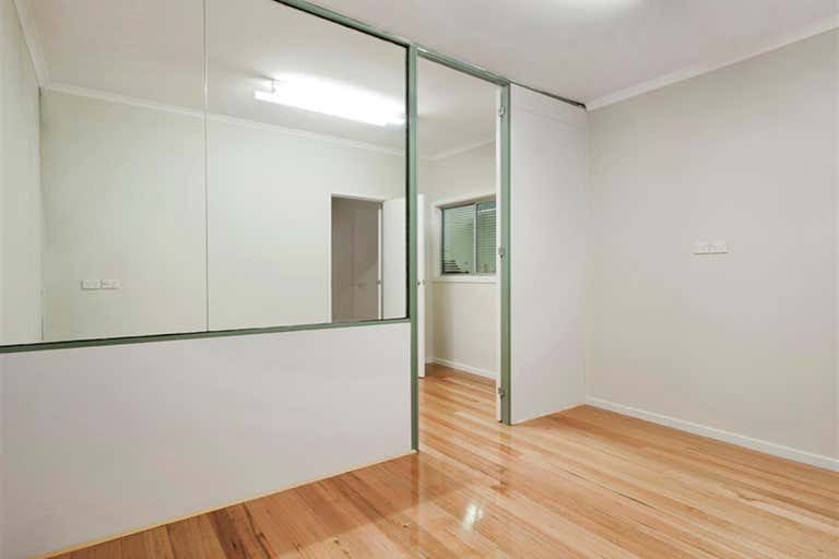 4/26-30 Howleys Road Notting Hill VIC 3168 - Image 3