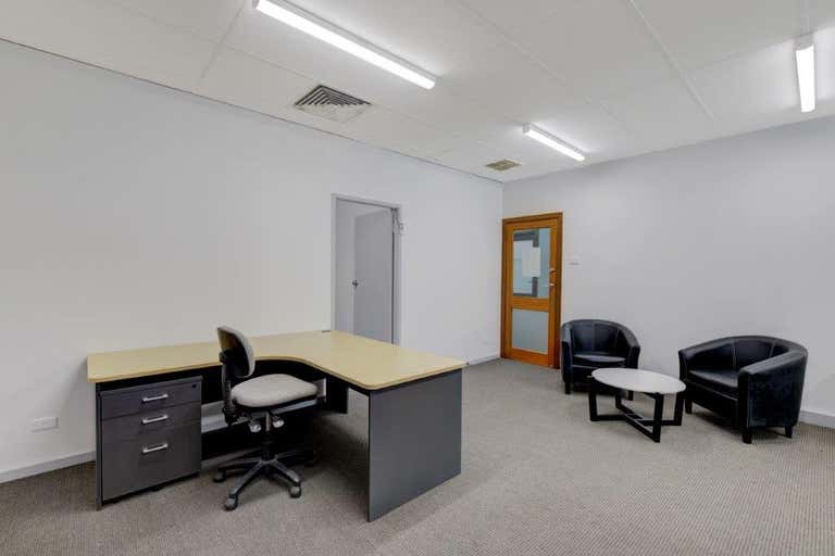 Suite 3, 348 Peel Street Tamworth NSW 2340 - Image 2