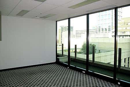 1504/530 Little Collins Street Melbourne VIC 3000 - Image 2