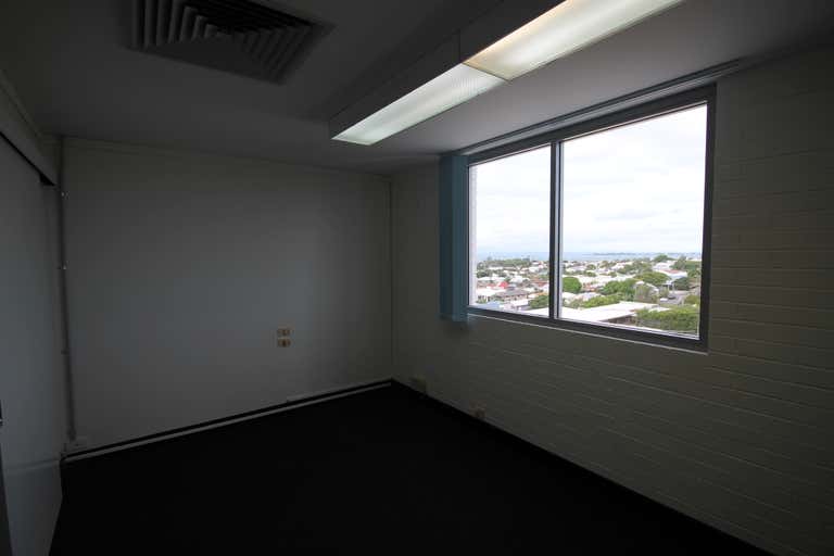 Suite 8/Lot 12 182 Bay Terrace Wynnum QLD 4178 - Image 3