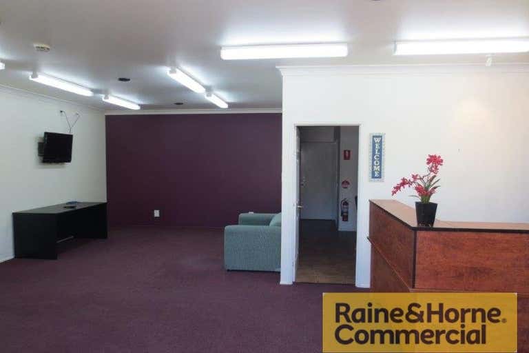 Unit 1, 2 Industry Place Capalaba QLD 4157 - Image 4