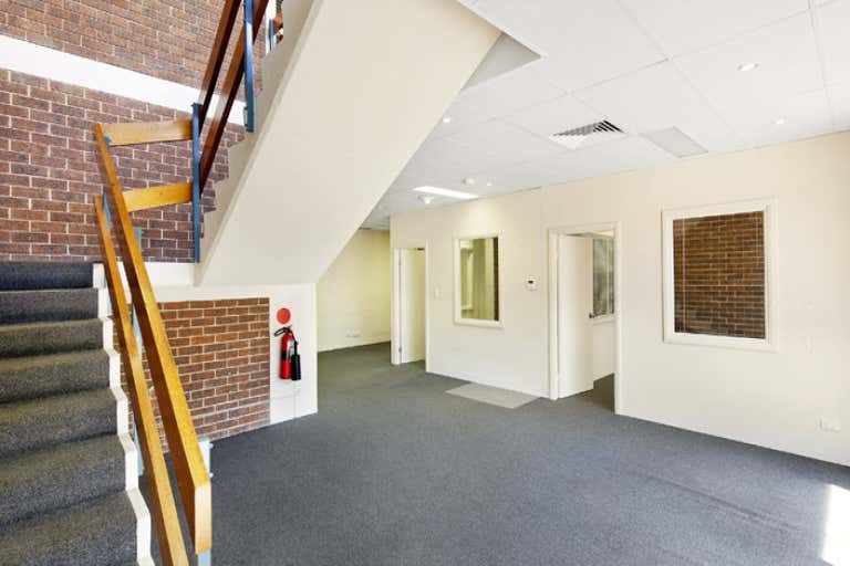 Unit 3, 100 O'Riordan Street Alexandria NSW 2015 - Image 4