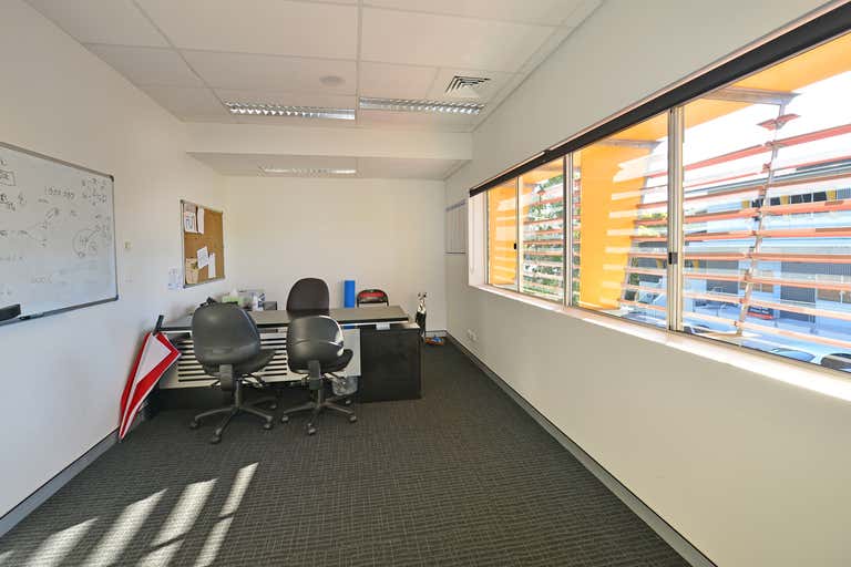 Suite 1.17/90 Goodchap Street Noosaville QLD 4566 - Image 3