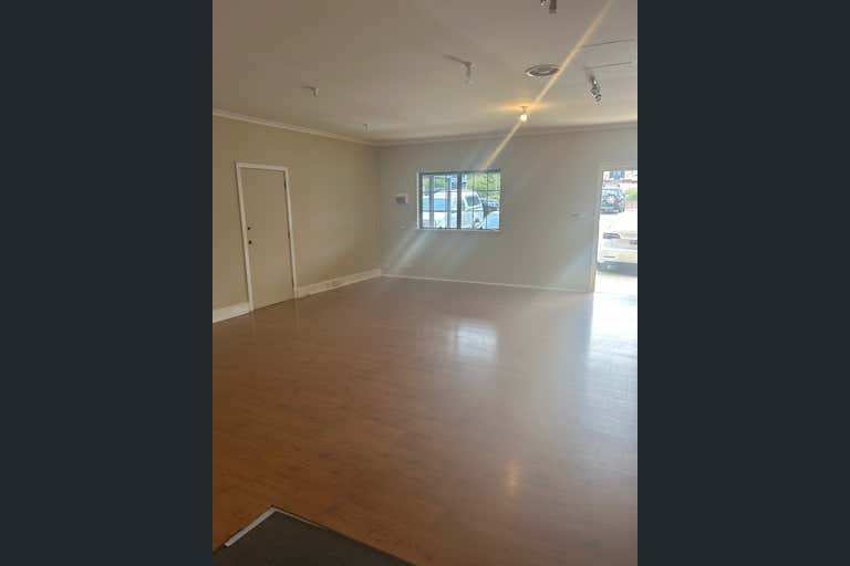 Business Centre, Unit 6-7, 8/14 Brockman Street Gingin WA 6503 - Image 3