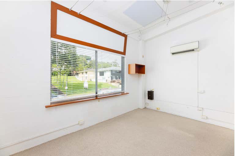 10/27 Park Avenue Burleigh Heads QLD 4220 - Image 3