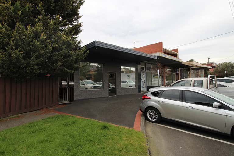 Unit 1, 37 Benwerrin Drive Burwood East VIC 3151 - Image 2