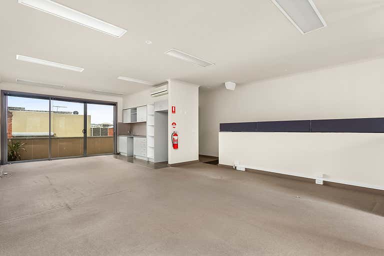 3 Bruce Street Kensington VIC 3031 - Image 2