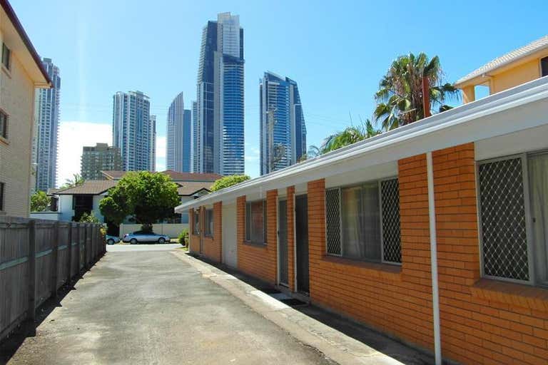 22 Stanhill Drive Surfers Paradise QLD 4217 - Image 2