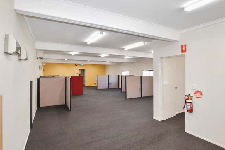 Level 1, Office 2/141 Goondoon Street Gladstone Central QLD 4680 - Image 1