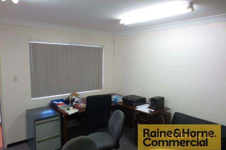 4/112-116 Bloomfield Street Cleveland QLD 4163 - Image 2